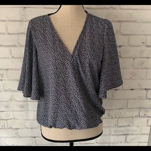 Sadie & Sage navy blue shirt - size Large